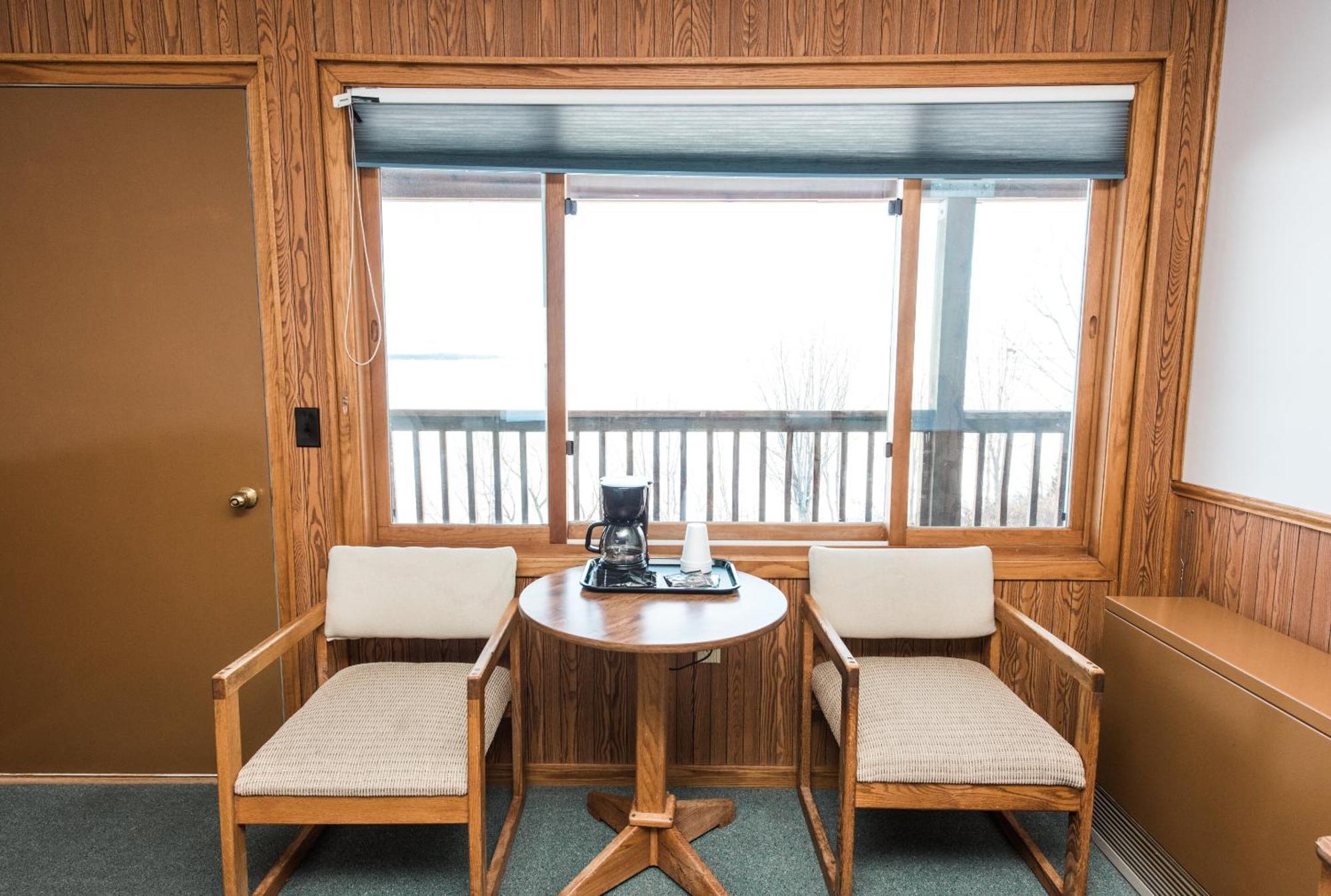 Seagull Bay Motel Бейфилд Номер фото